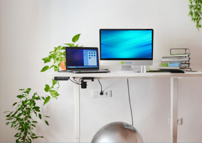 Standing Desks for Productivity: The Modern Worker’s Wellness Solution