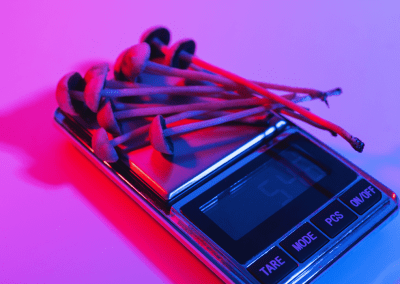 What is Microdosing? Potential Benefits for Mental Clarity, Mood, and Creativity