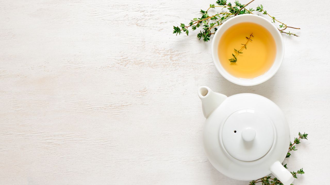 Green Tea vs. Black Tea: Which One Is Better for Your Wellness?