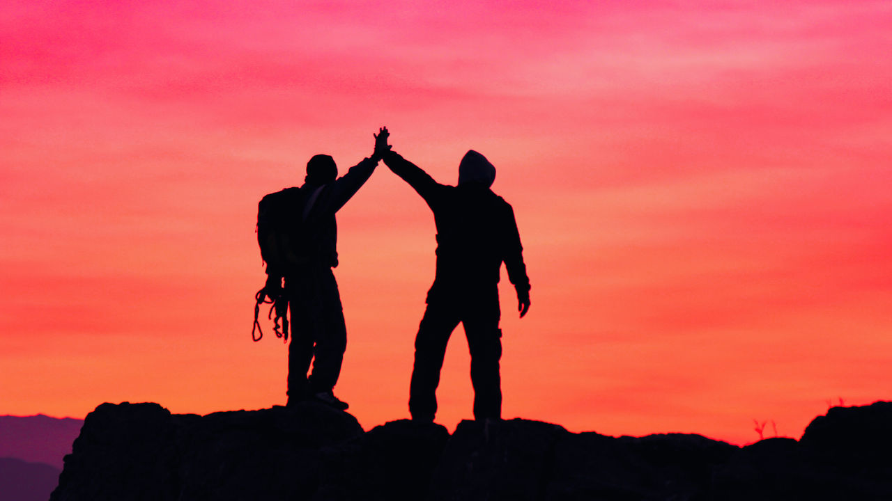 Untitled design-307 How to Keep Friendships Thriving: Your Guide to Strong Relationships & Better Wellness